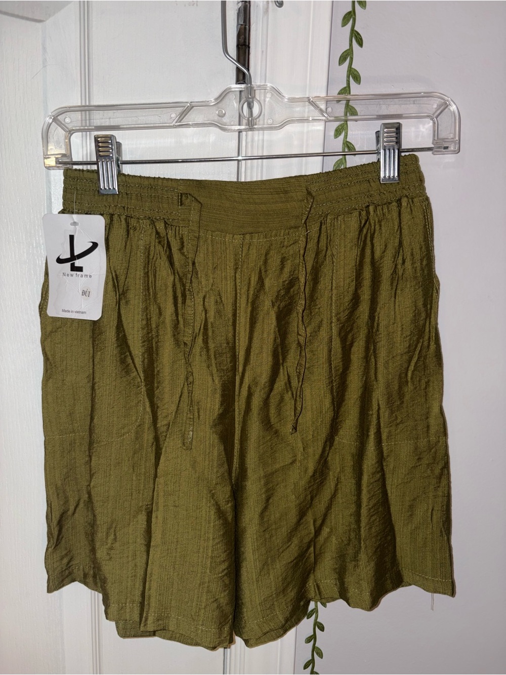 Olive Green Drawstring Shorts - New Frame - Small